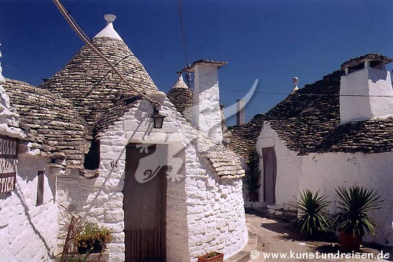 Trulli, Alberobello - Puglia (10)