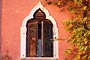 Veneto - Venezia: Finestre e porte, foto