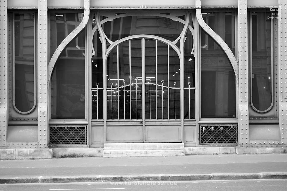 124, Rue R&eacute;aumur Fassade im Jugendstil 2. Arrondissement Paris