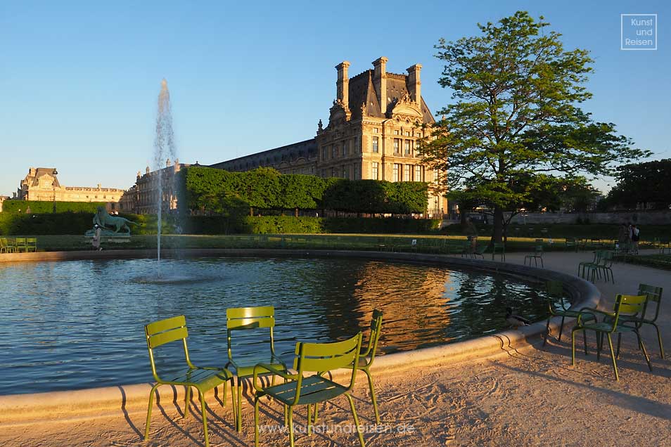 Tuilerien grüne Stühle Louvre Paris