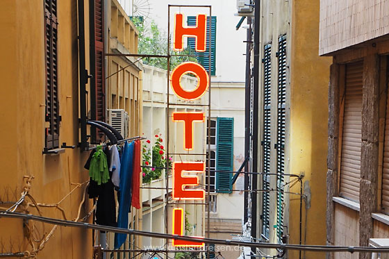 Hotel in Genua suchen