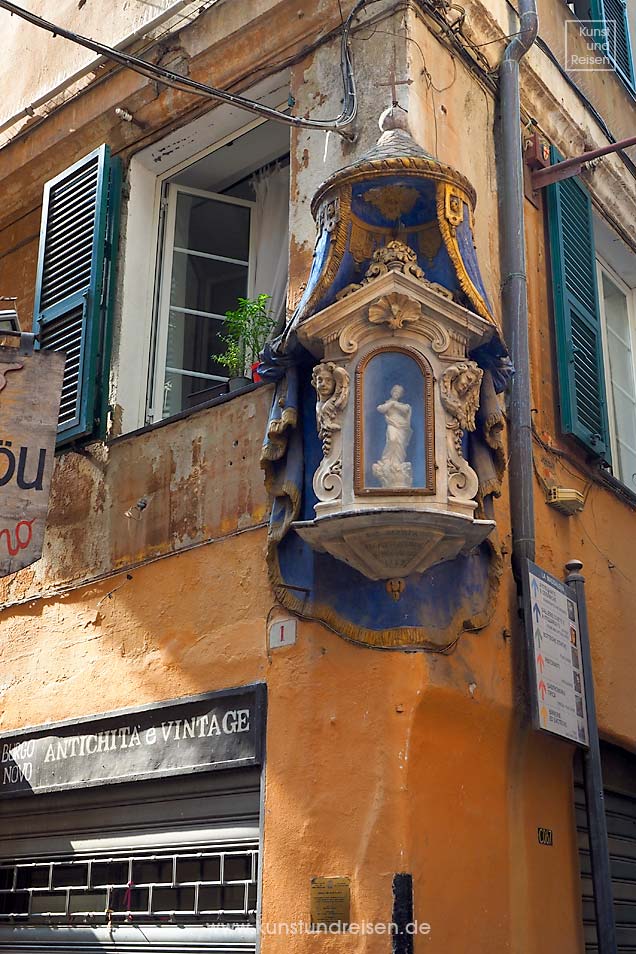 Votivschrein Viertel Maddalena Altstadt Genua
