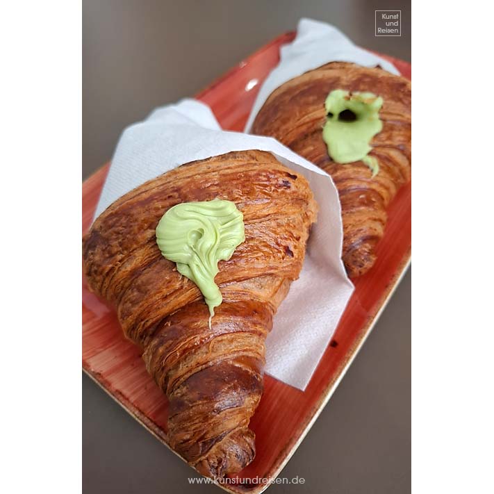 Cornetti con la crema al pistacchio Palazzo Ducale Caffetteria Genua