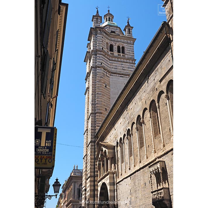 Dom San Lorenzo Glockenturm Genua
