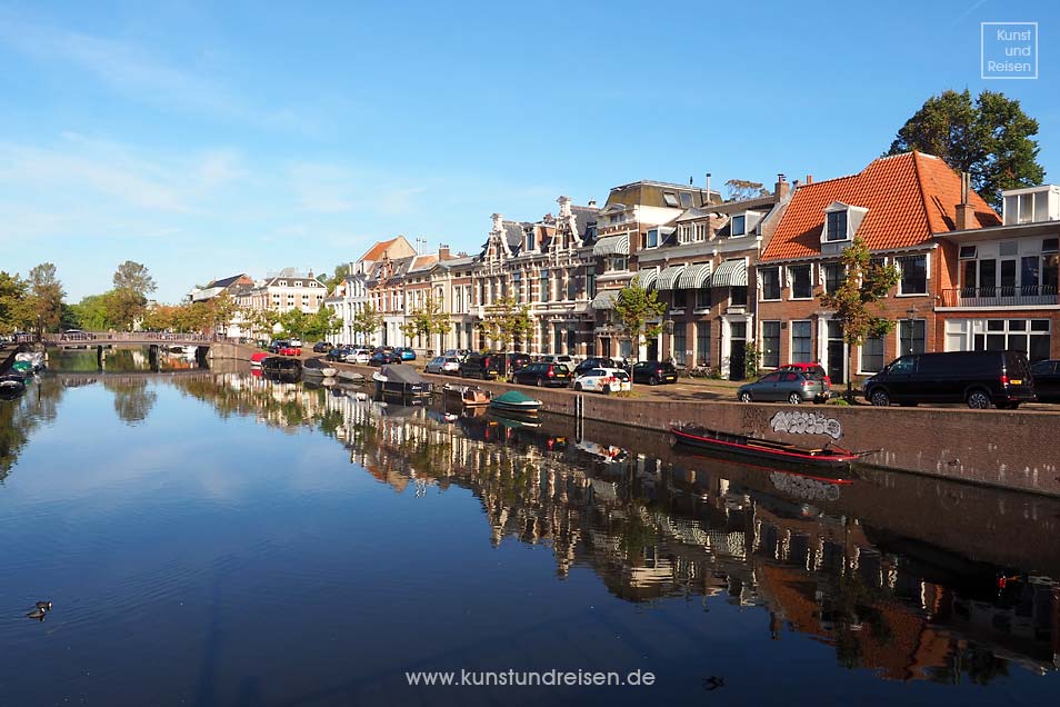 Gracht in der Niederlande