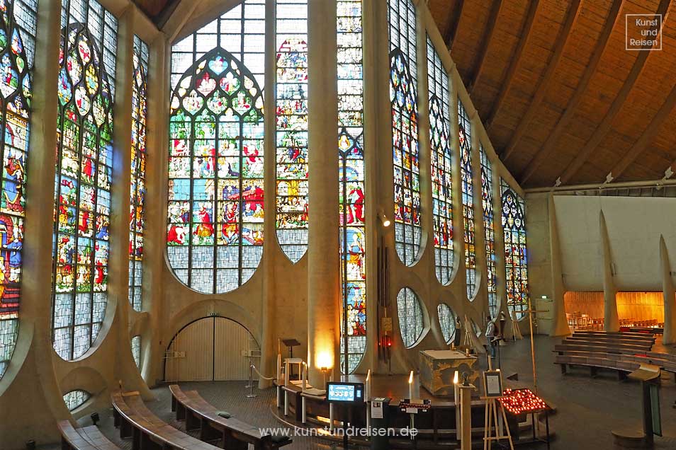 Buntglasfenster Kirche Sainte-Jeanne d'Arc Rouen