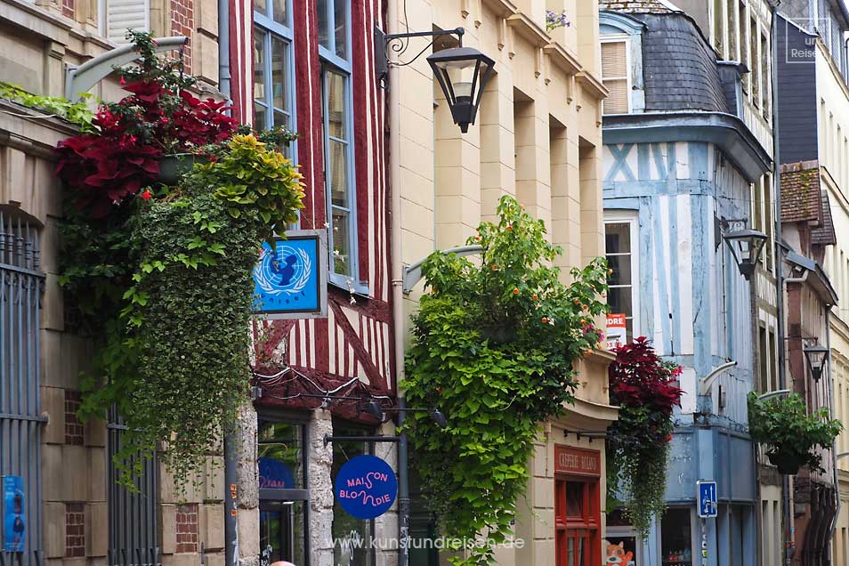 Rue Saint-Nicolas Rouen
