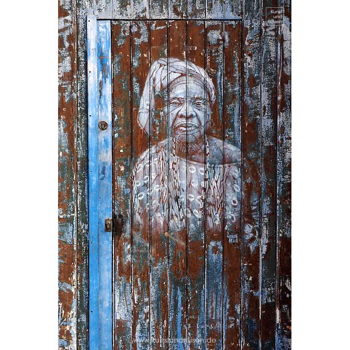 Street Art Stencil Guaté Mao Frau Rouen