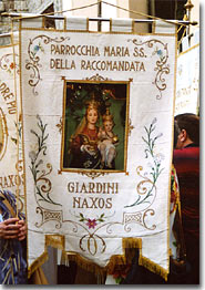 Giardini Naxos - Bandiera con l'imagine della Madonna